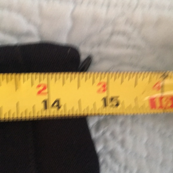 St. John navy blue size 4 perfect condition. - Picture 8 of 8